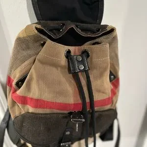 Burberry | Bags | Gorgeous Burberry Canvas Backpack With  display picture 2